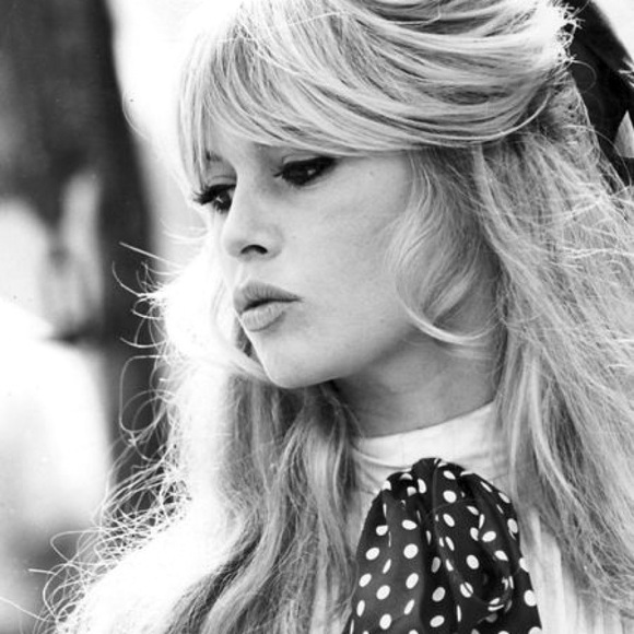 Meet your Posher, Emily - Picture 1 of 1